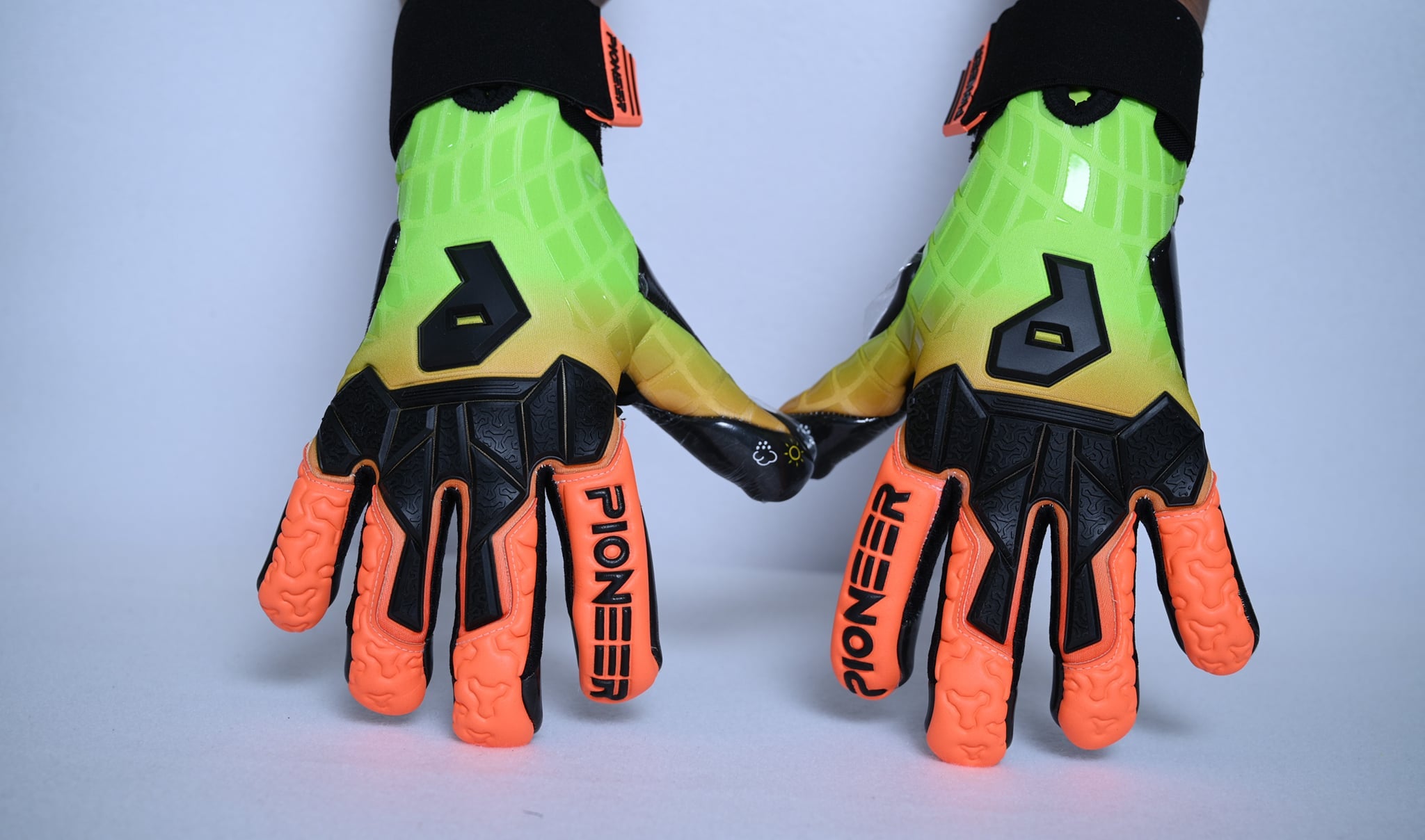X-ONE Goalkeeper Gloves